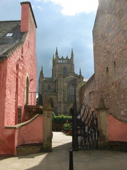 Gateway from Abbot House to Abbey